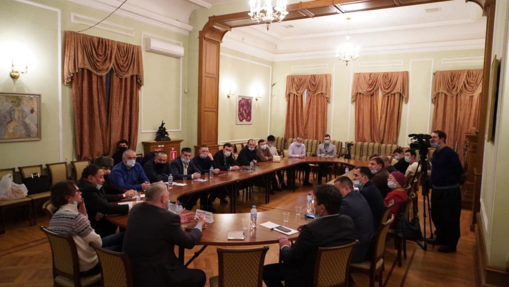 Третье заседание дискуссионного клуба евразийской исламской молодежи